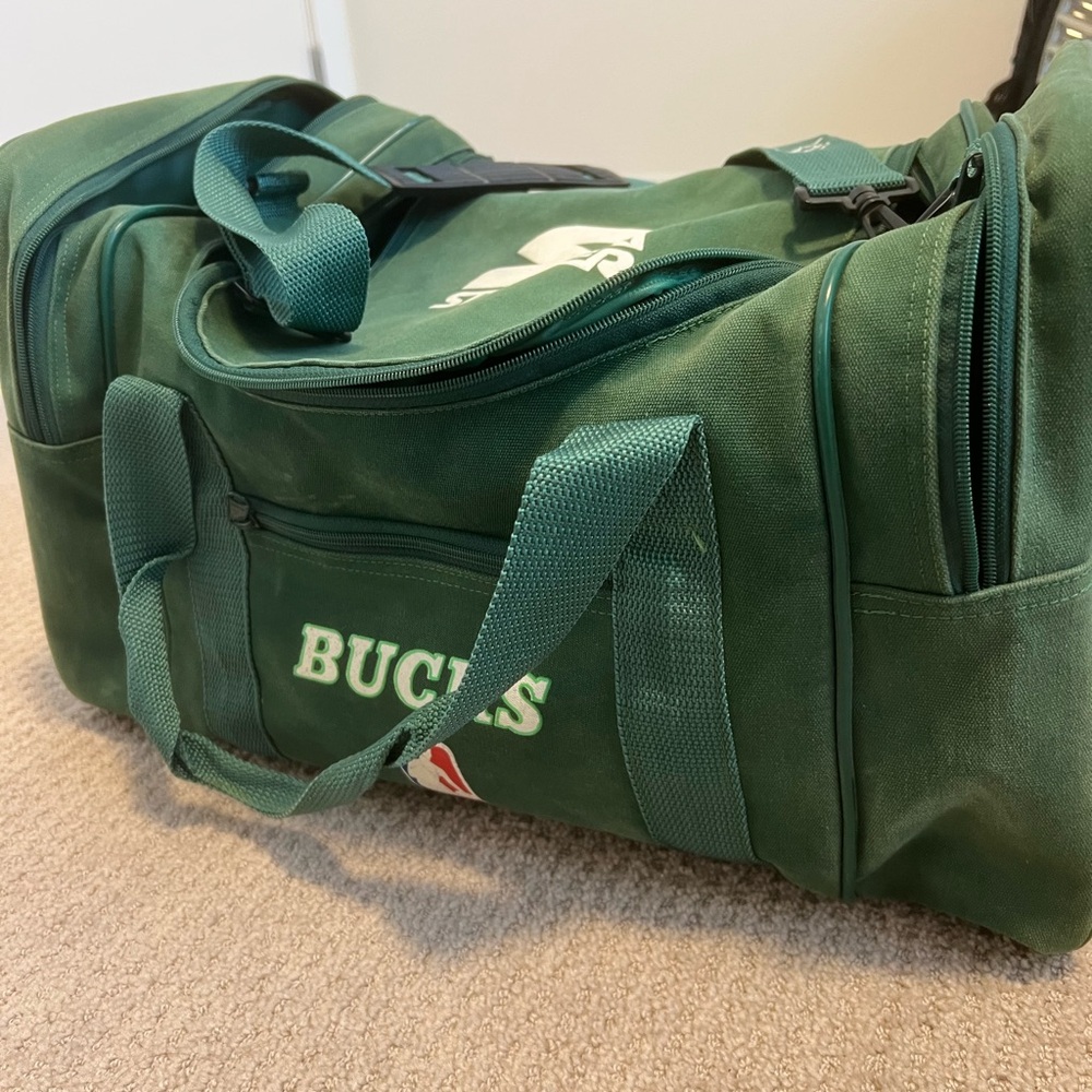 Milwaukee Bucks Vintage Starter Duffel Bag